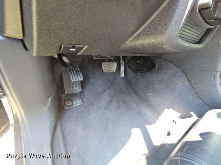 image for item LW9739 2010 Chevrolet Traverse LT  SUV