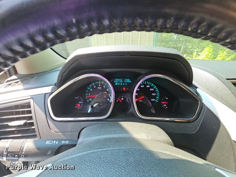 image for item LW9739 2010 Chevrolet Traverse LT  SUV