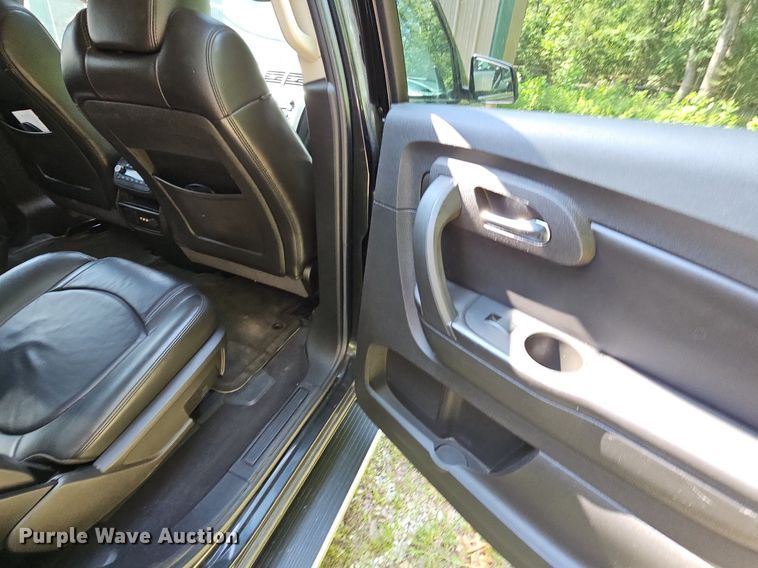 image for item LW9739 2010 Chevrolet Traverse LT  SUV