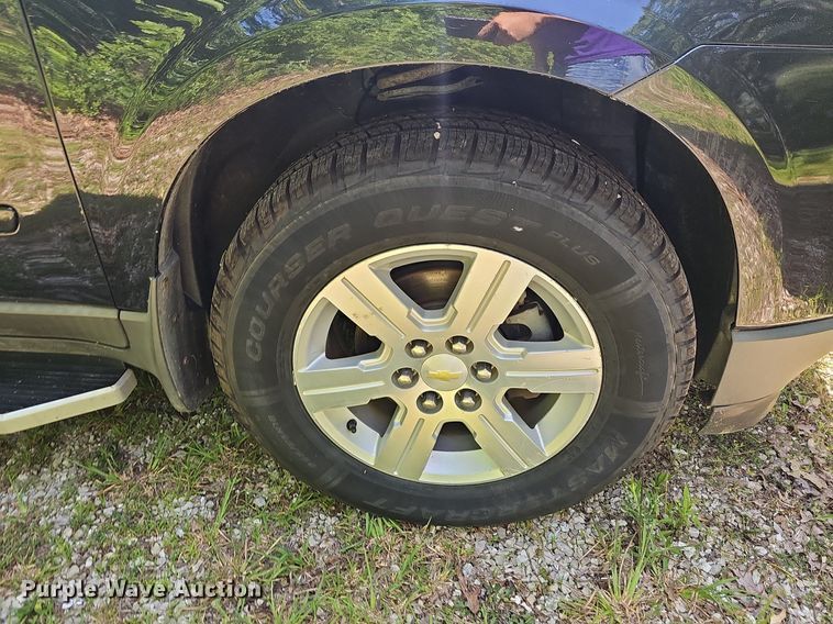image for item LW9739 2010 Chevrolet Traverse LT  SUV