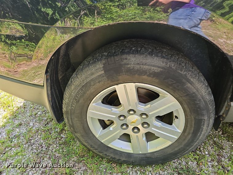 image for item LW9739 2010 Chevrolet Traverse LT  SUV