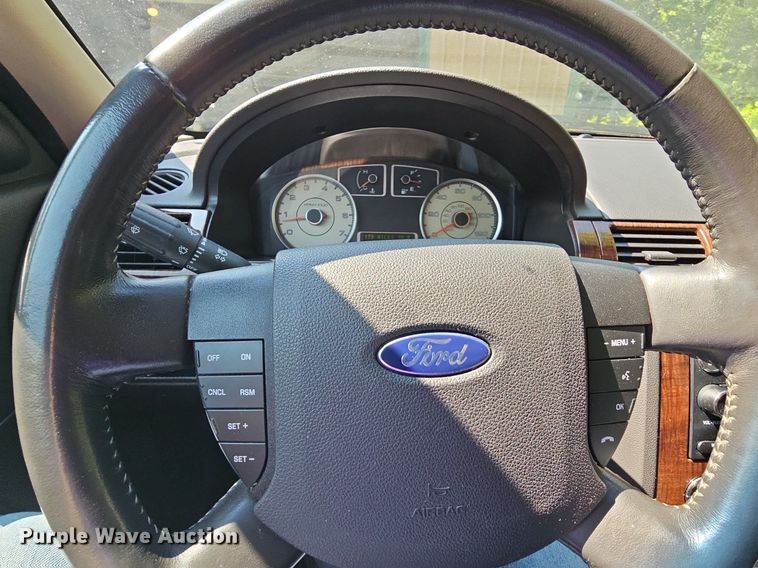 image for item LW9740 2008 Ford Taurus