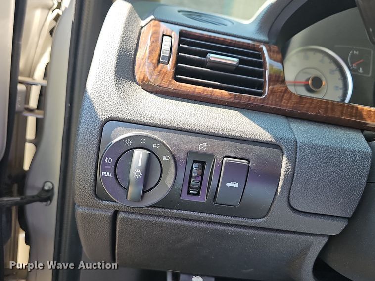 image for item LW9740 2008 Ford Taurus