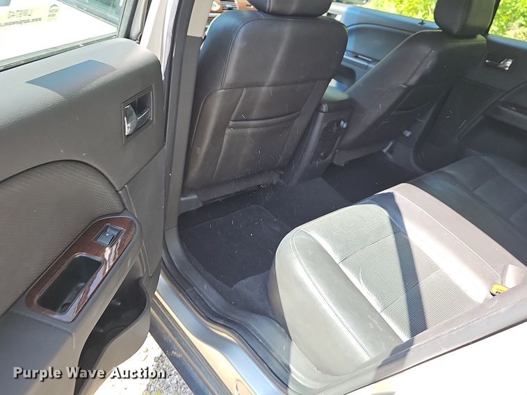 image for item LW9740 2008 Ford Taurus