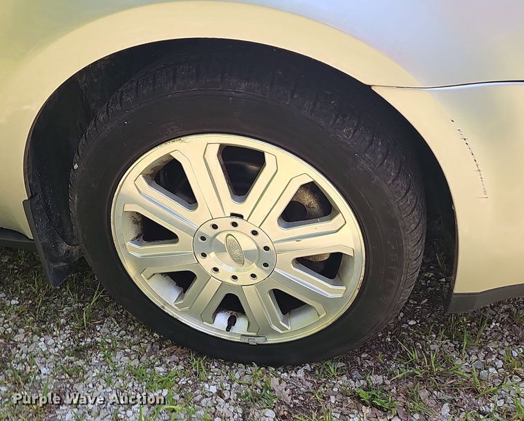 image for item LW9740 2008 Ford Taurus