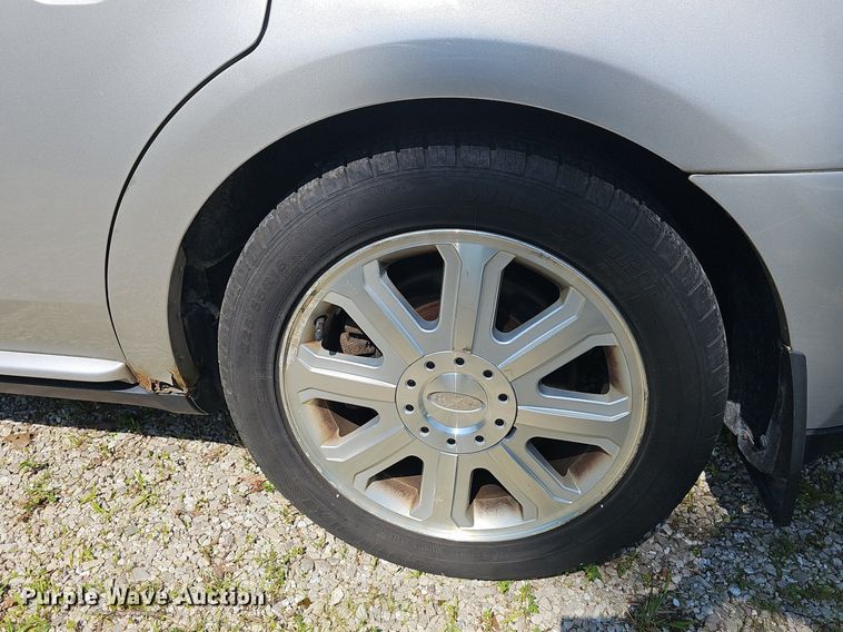 image for item LW9740 2008 Ford Taurus