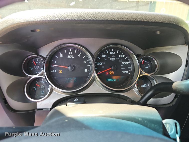 image for item LW9742 2008 Chevrolet Silverado 2500HD  Ext. Cab pickup truck