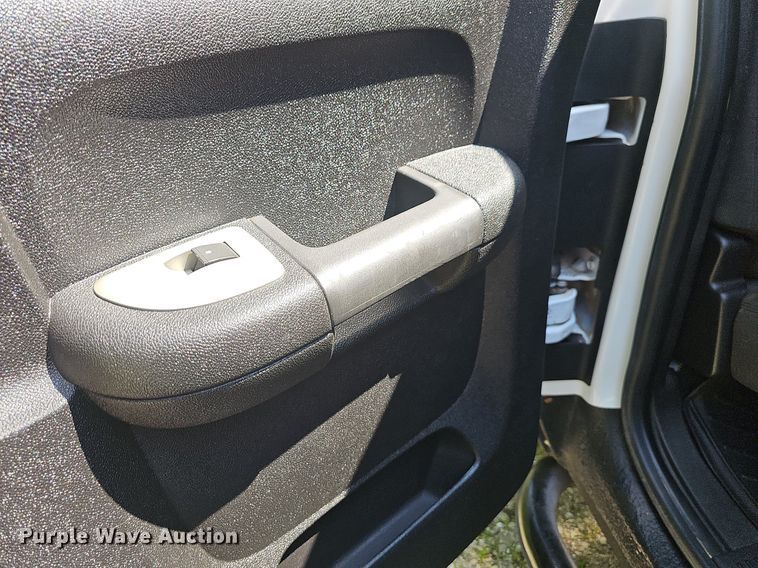 image for item LW9742 2008 Chevrolet Silverado 2500HD  Ext. Cab pickup truck