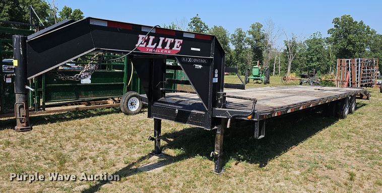 image for item LW9767 2015 Elite  equipment trailer