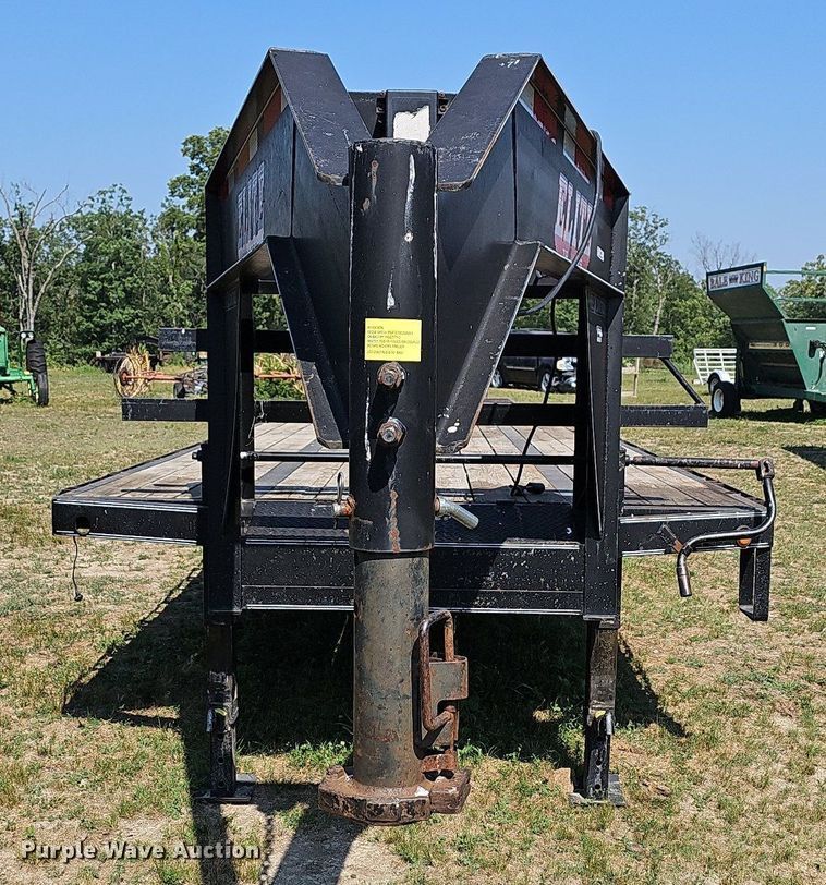 image for item LW9767 2015 Elite  equipment trailer