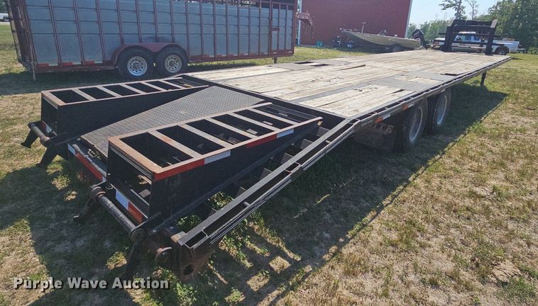 image for item LW9767 2015 Elite  equipment trailer