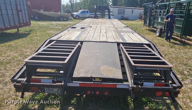 image for item LW9767 2015 Elite  equipment trailer