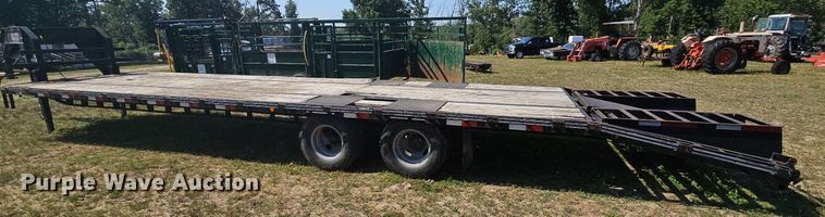 image for item LW9767 2015 Elite  equipment trailer