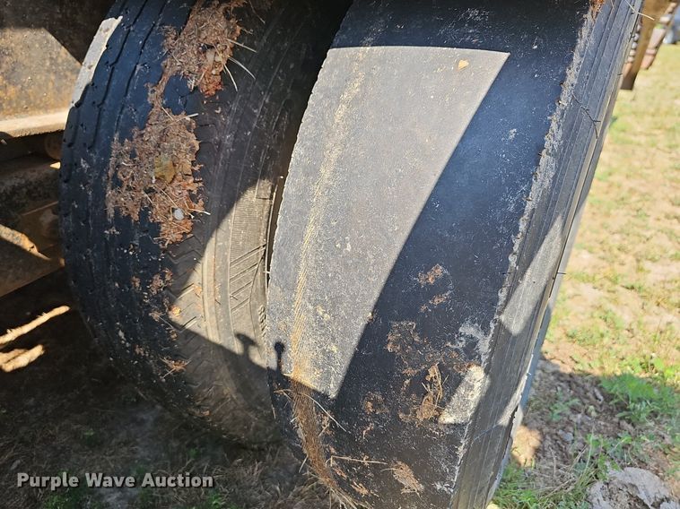 image for item LW9767 2015 Elite  equipment trailer