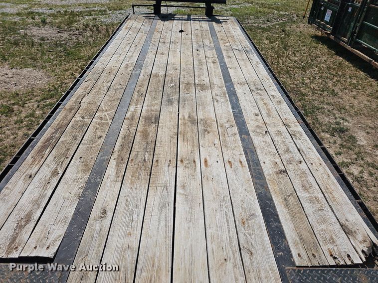 image for item LW9767 2015 Elite  equipment trailer