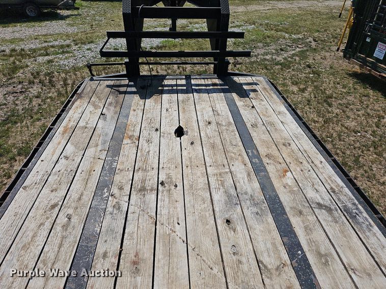 image for item LW9767 2015 Elite  equipment trailer