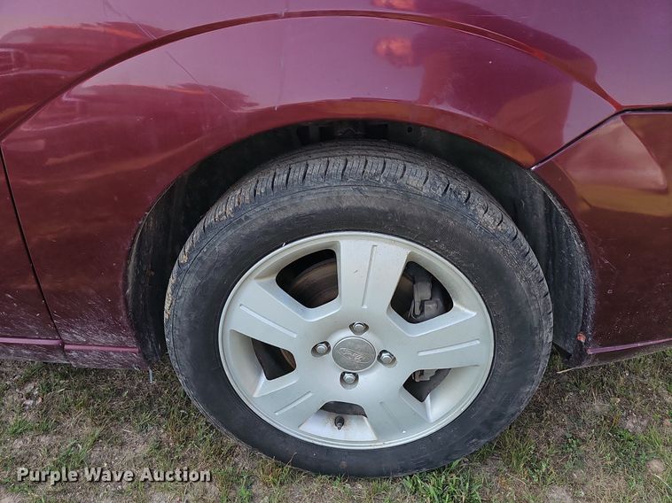 image for item LW9783 2006 Ford Focus ZX5 SES