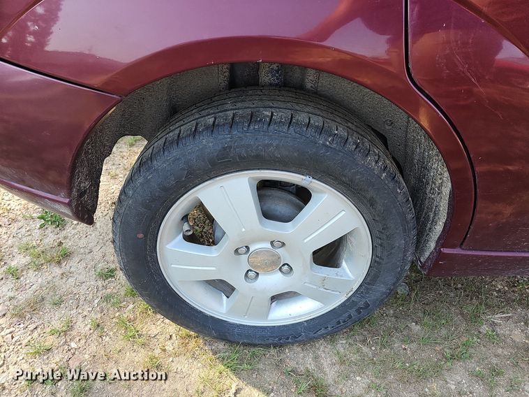 image for item LW9783 2006 Ford Focus ZX5 SES