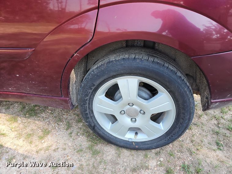 image for item LW9783 2006 Ford Focus ZX5 SES