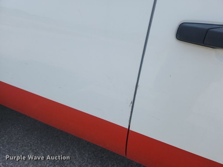 image for item LX9705 2010 Chevrolet Silverado 3500HD  Crew Cab utility bed pickup truck