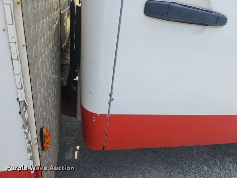 image for item LX9705 2010 Chevrolet Silverado 3500HD  Crew Cab utility bed pickup truck