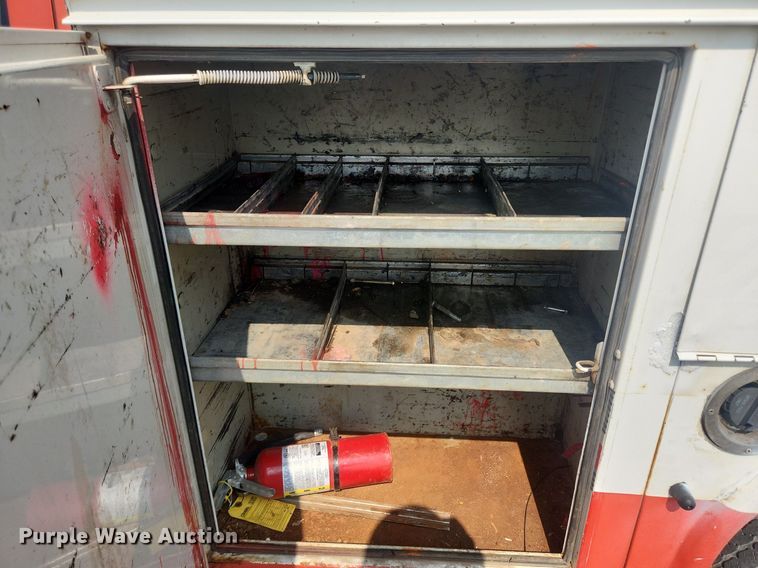 image for item LX9705 2010 Chevrolet Silverado 3500HD  Crew Cab utility bed pickup truck