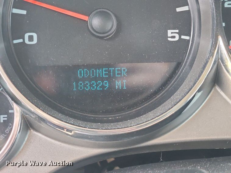 image for item LX9705 2010 Chevrolet Silverado 3500HD  Crew Cab utility bed pickup truck