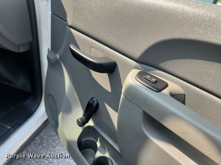 image for item LX9705 2010 Chevrolet Silverado 3500HD  Crew Cab utility bed pickup truck