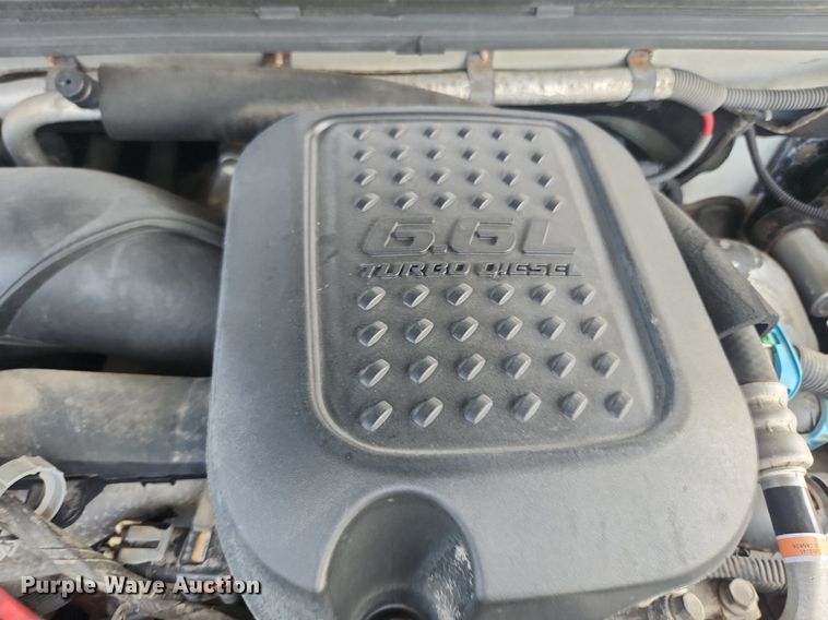 image for item LX9705 2010 Chevrolet Silverado 3500HD  Crew Cab utility bed pickup truck