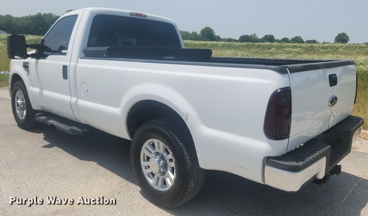 image for item LX9736 2009 Ford F250 Super Duty XL  pickup truck