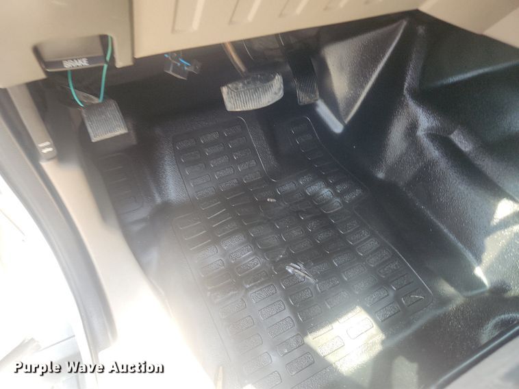 image for item LX9736 2009 Ford F250 Super Duty XL  pickup truck