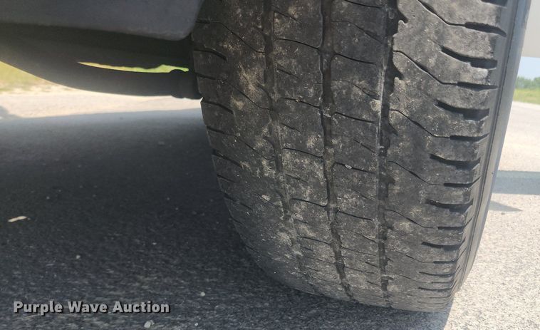 image for item LX9736 2009 Ford F250 Super Duty XL  pickup truck