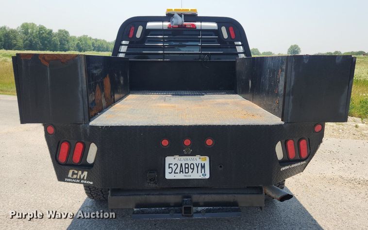 image for item LX9738 2016 Chevrolet Silverado 2500HD LS  Crew Cab flatbed pickup truck