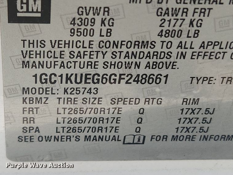 image for item LX9738 2016 Chevrolet Silverado 2500HD LS  Crew Cab flatbed pickup truck