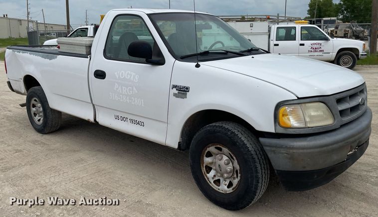 image for item LY9738 1998 Ford F250  pickup truck