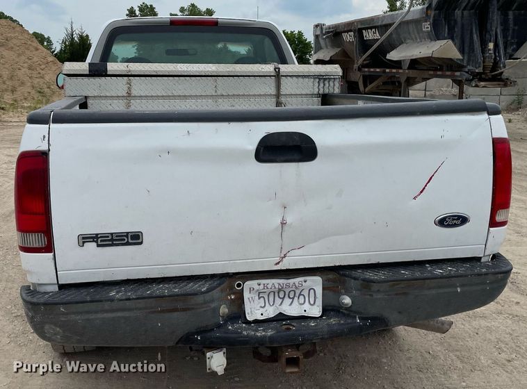 image for item LY9738 1998 Ford F250  pickup truck