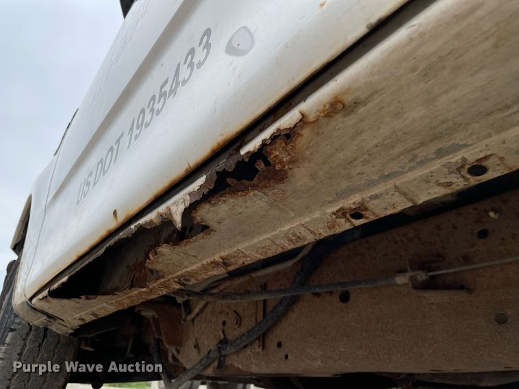 image for item LY9738 1998 Ford F250  pickup truck