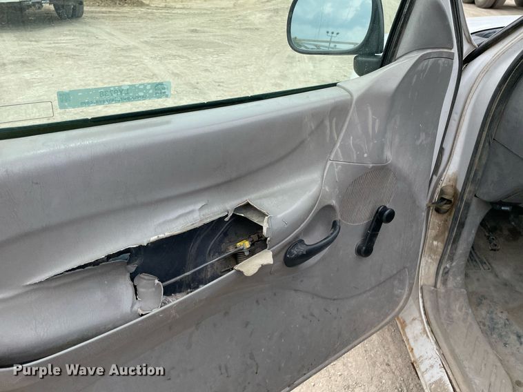 image for item LY9738 1998 Ford F250  pickup truck