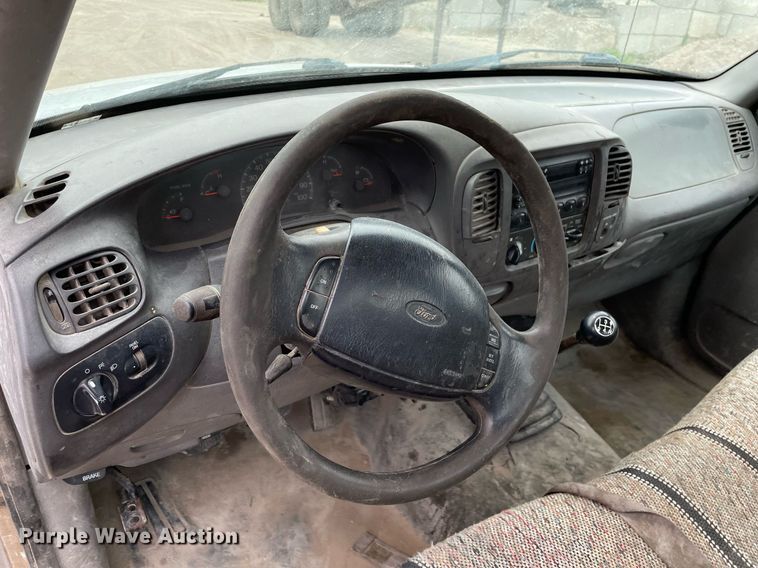 image for item LY9738 1998 Ford F250  pickup truck