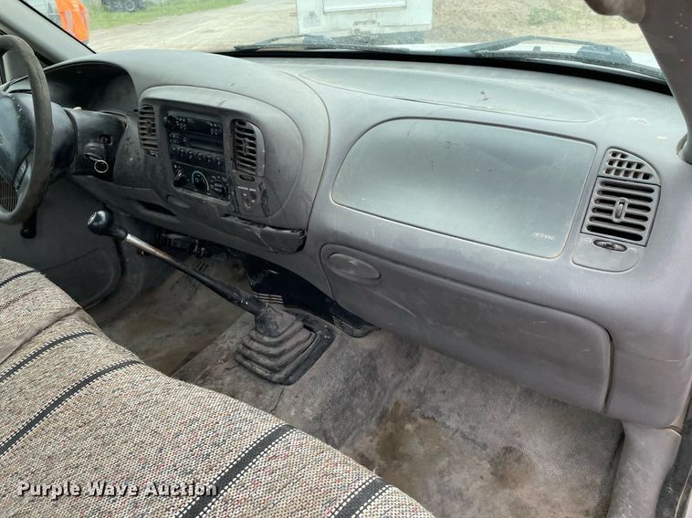 image for item LY9738 1998 Ford F250  pickup truck