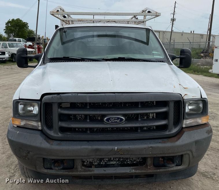 image for item LY9739 2003 Ford F250  utility bed pickup truck