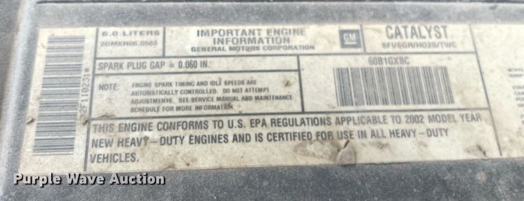 image for item LY9740 2002 Chevrolet Silverado 3500  Crew Cab utility bed pickup truck