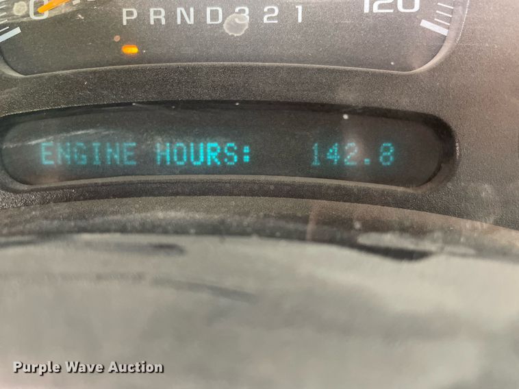 image for item LY9741 2006 Chevrolet Silverado 3500  Crew Cab utility bed pickup truck