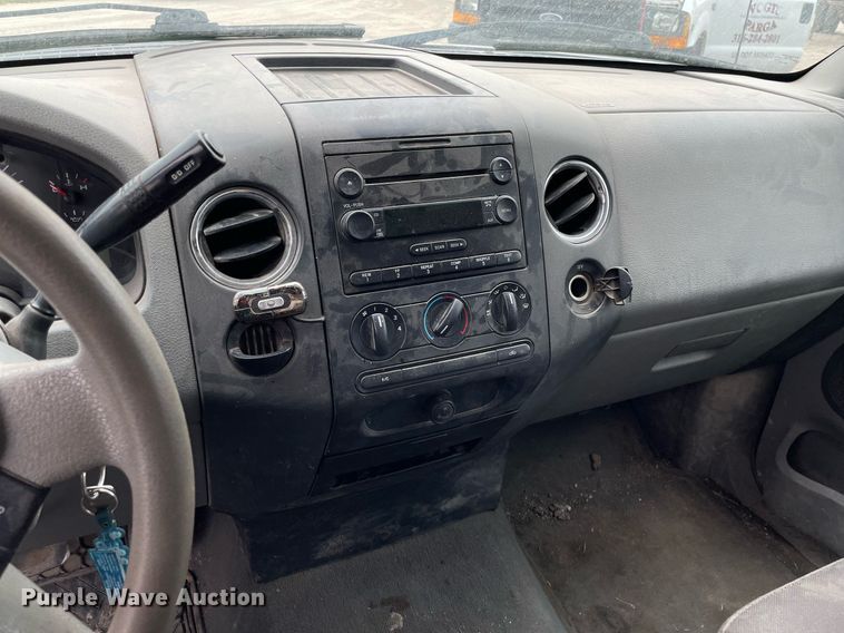 image for item LY9743 2006 Ford F150  pickup truck