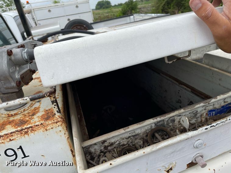 image for item LY9744 1986 Ford F250  SuperCab pickup truck