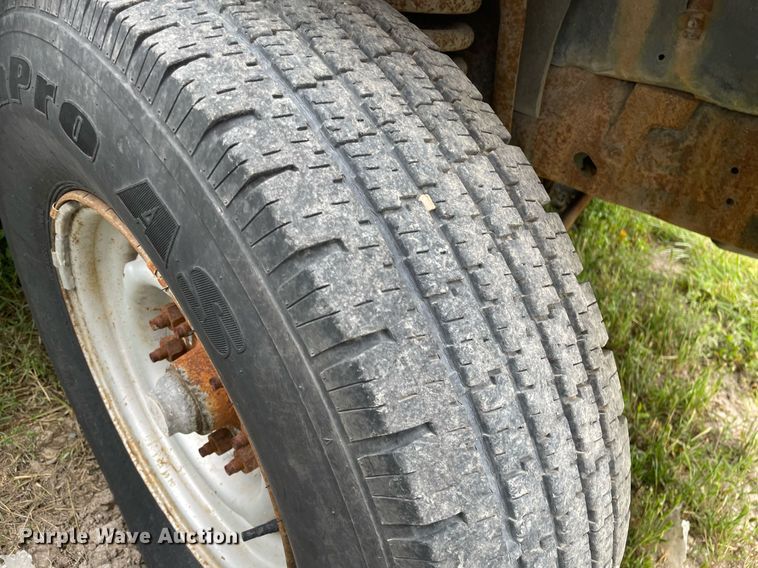 image for item LY9744 1986 Ford F250  SuperCab pickup truck