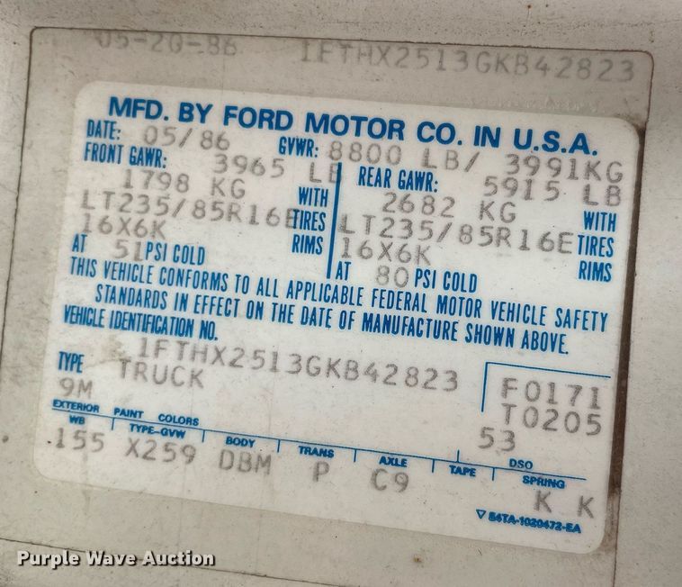 image for item LY9744 1986 Ford F250  SuperCab pickup truck