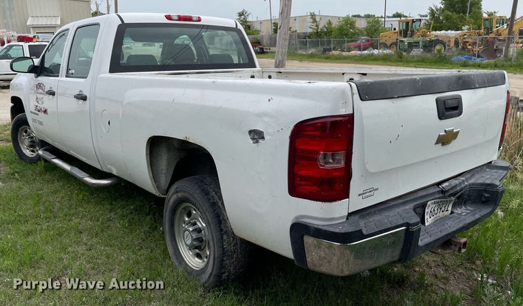image for item LY9747 2009 Chevrolet Silverado 2500HD  Crew Cab pickup truck