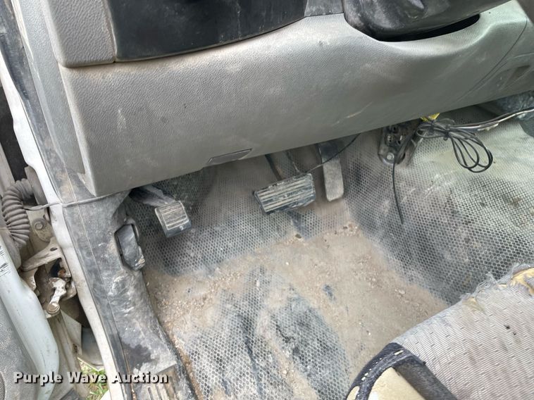 image for item LY9747 2009 Chevrolet Silverado 2500HD  Crew Cab pickup truck