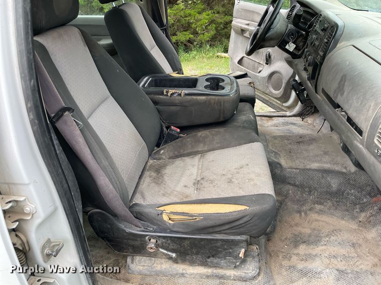 image for item LY9747 2009 Chevrolet Silverado 2500HD  Crew Cab pickup truck